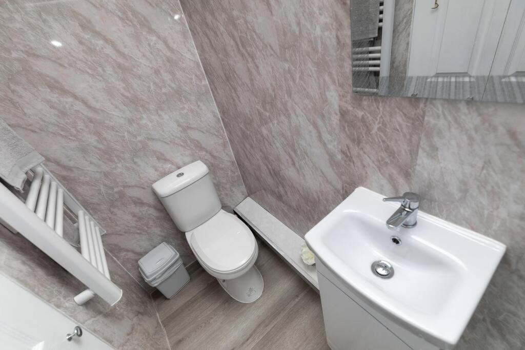 Luxury Living - Lovely 1 Bedroom Apartment Stockton-on-Tees Bagian luar foto