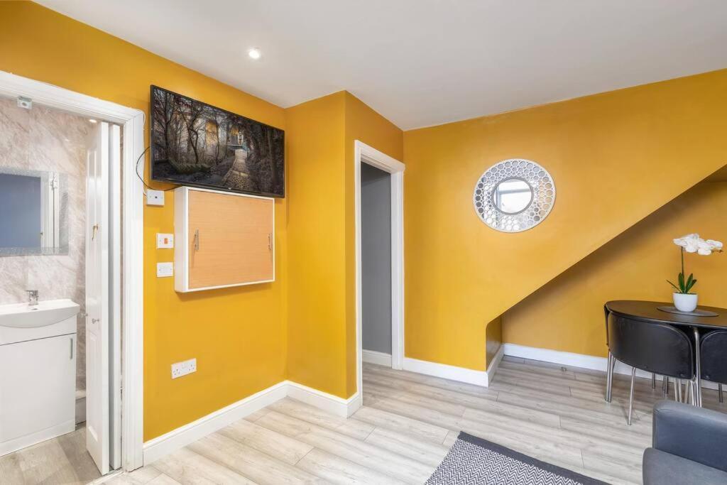 Luxury Living - Lovely 1 Bedroom Apartment Stockton-on-Tees Bagian luar foto
