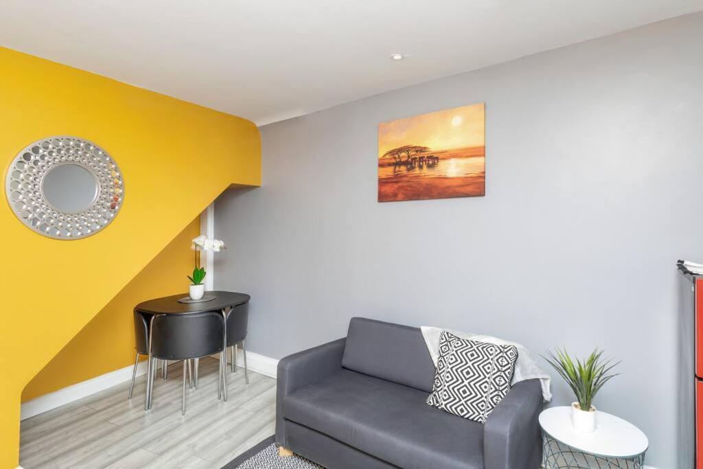 Luxury Living - Lovely 1 Bedroom Apartment Stockton-on-Tees Bagian luar foto